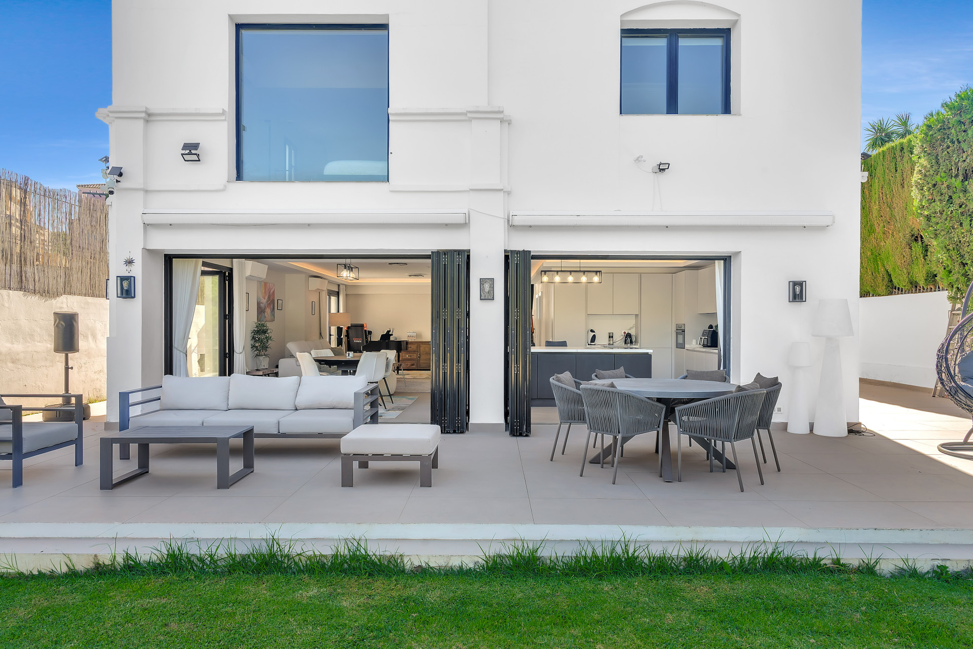 4 Bedroom Villa in San Pedro de Alcántara - Photo 24