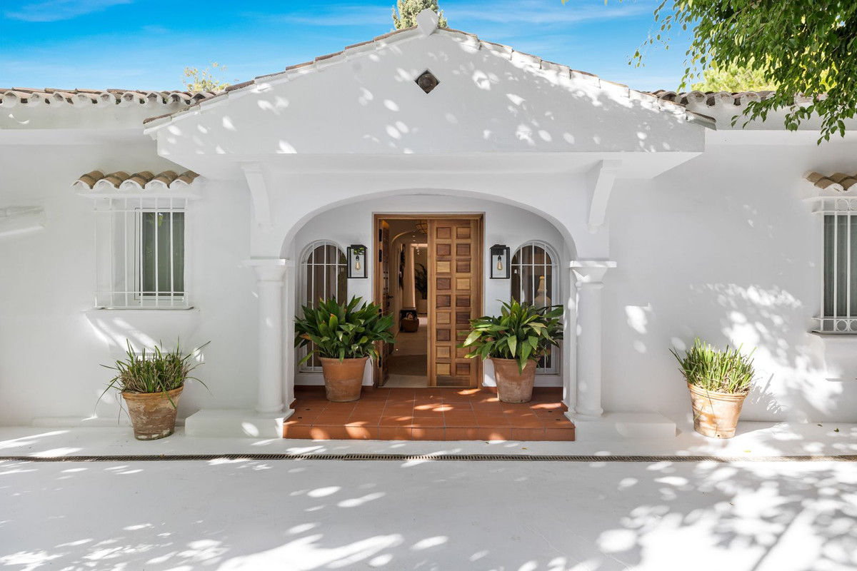 3 Bedroom Villa in Marbella - Photo 5