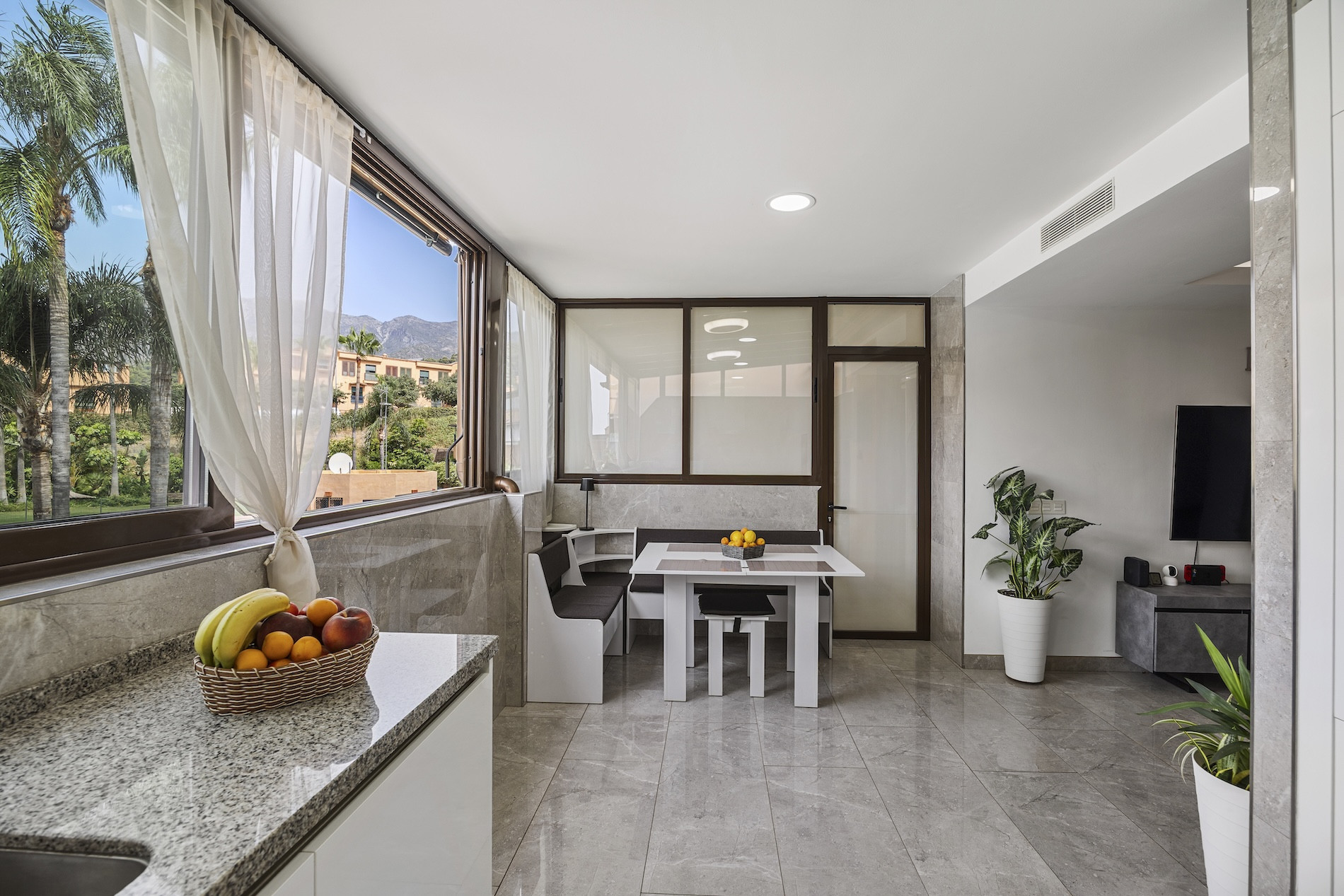 2 Bedroom Apartment in Marbella - Photo 8