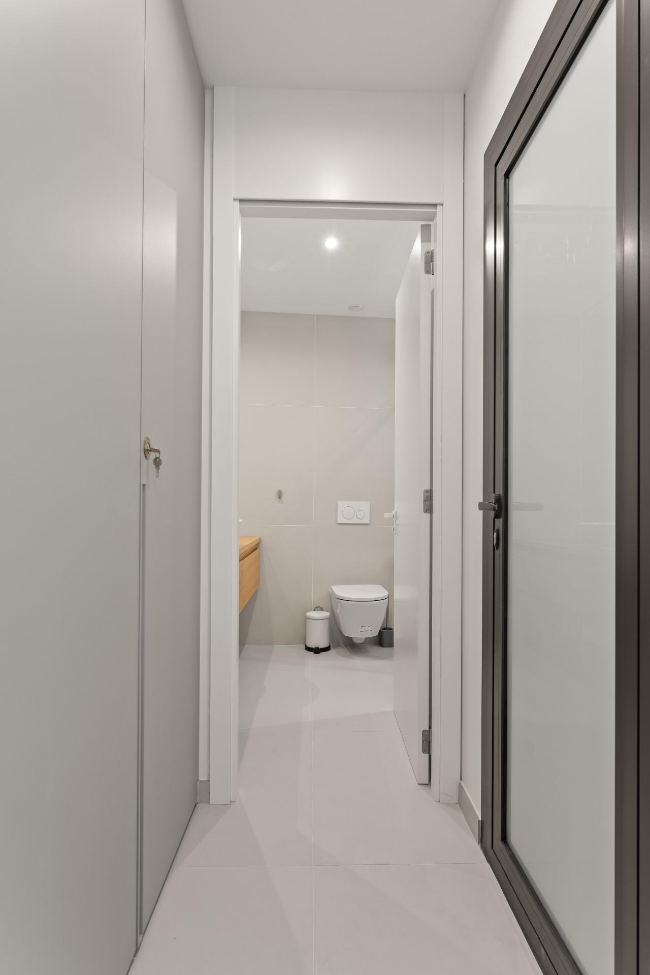 2 Bedroom Apartment in Fuengirola - Photo 22