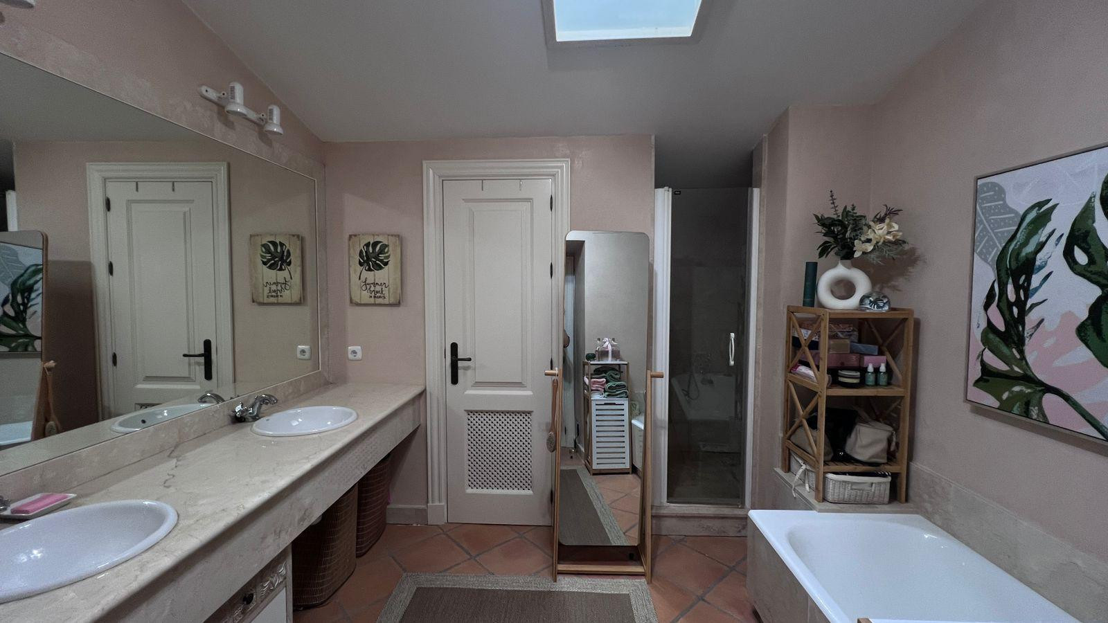 4 Bedroom Villa in Sotogrande - Photo 25