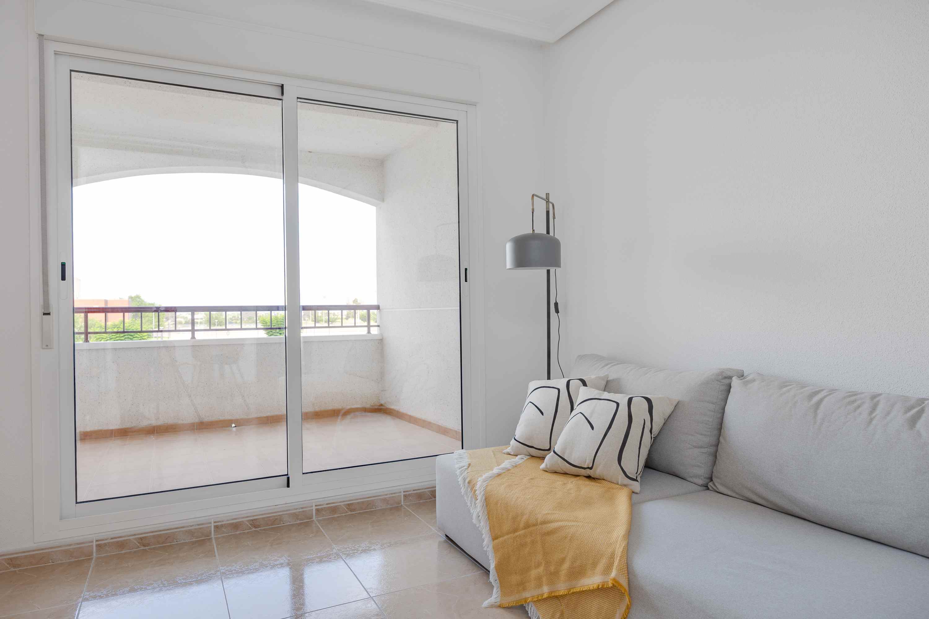 Apartamento com 2 quartos com piscina em Alicante, Espanha – Foto 25