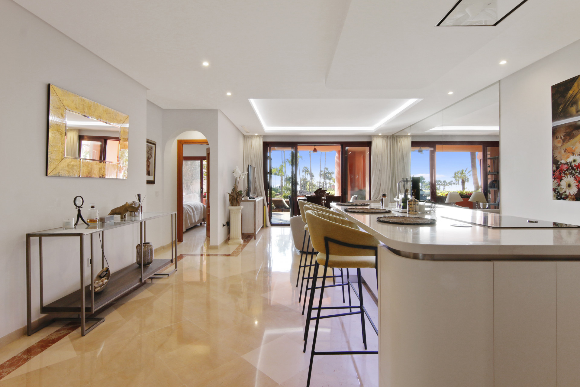 3 Bedroom Apartment in Estepona - Foto 2