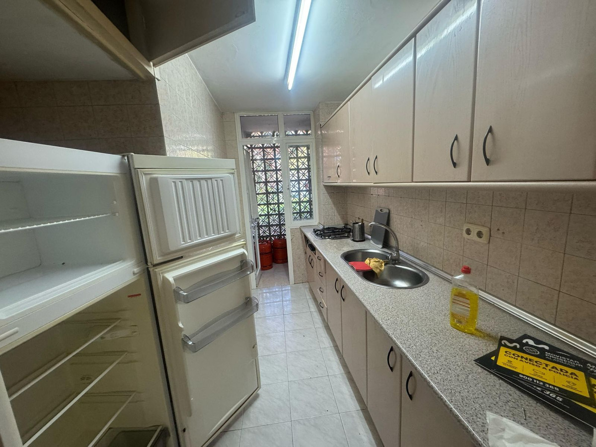 2 Bedroom Apartment in Marbella - Foto 5