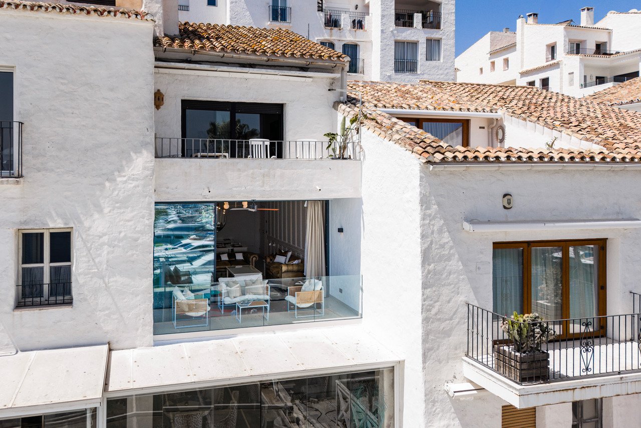 2 Bedroom Apartment in Marbella - Photo 20