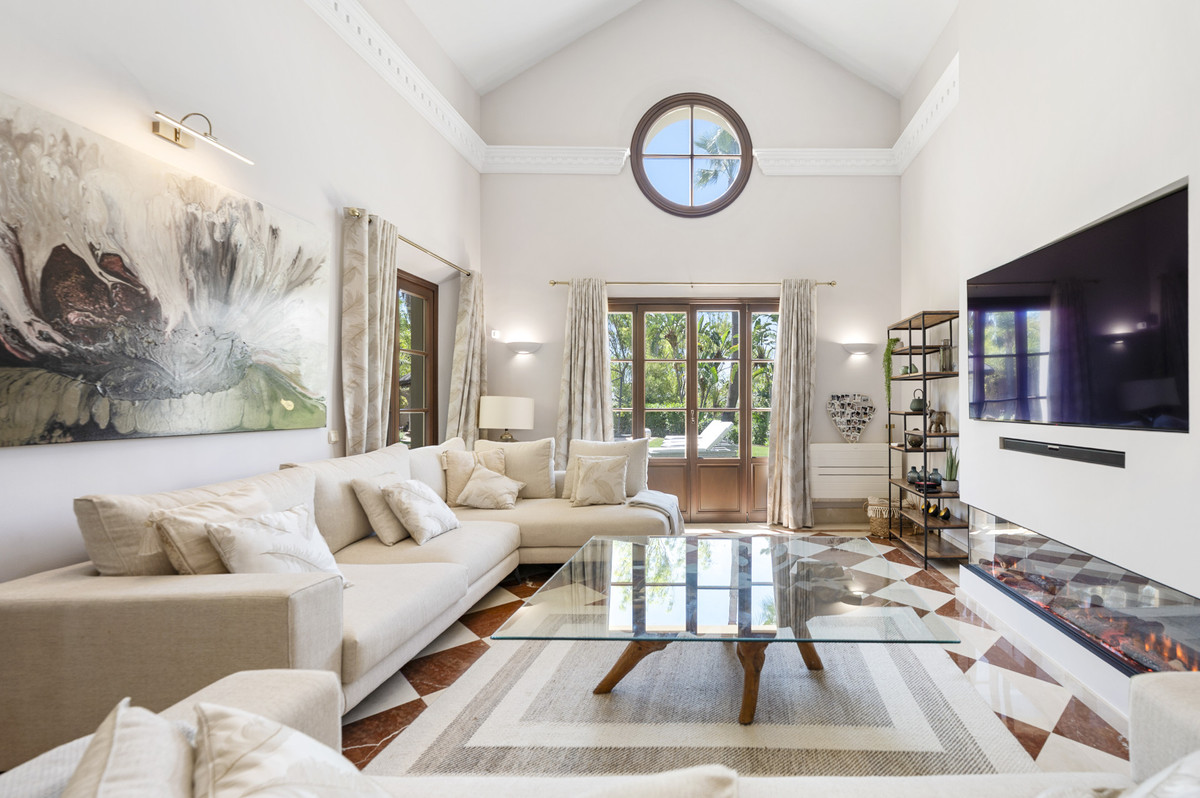 4 Bedroom Villa in Estepona - Foto 7