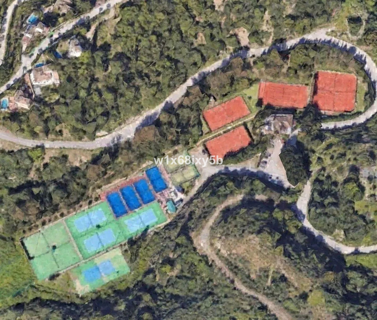 898 m² Plot in Estepona - Photo 15