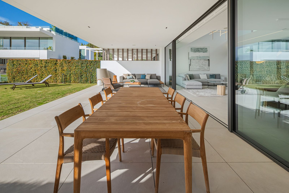 3 Bedroom Villa in Marbella - Фото 41