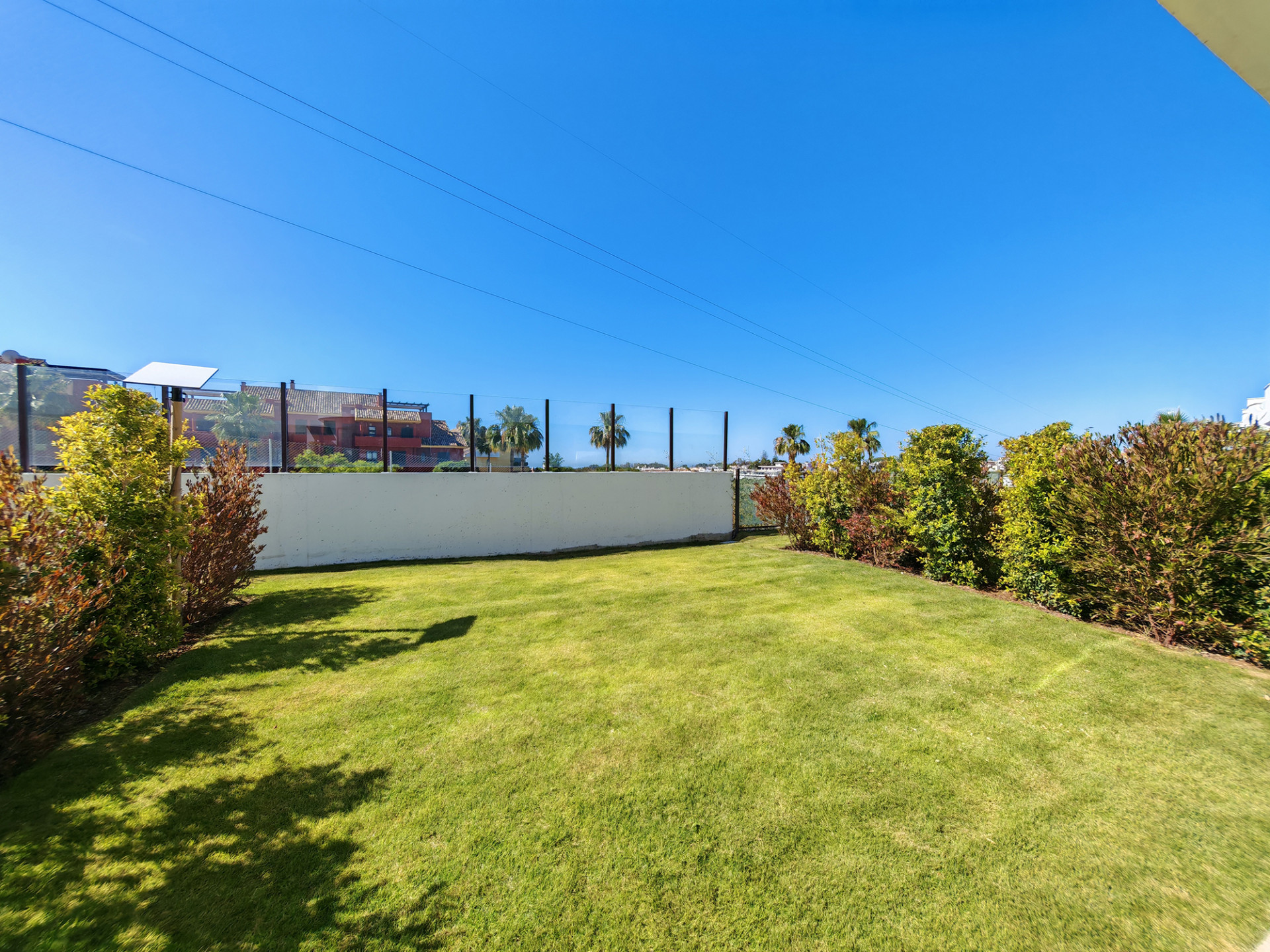 2 Bedroom Apartment in Estepona - Photo 9