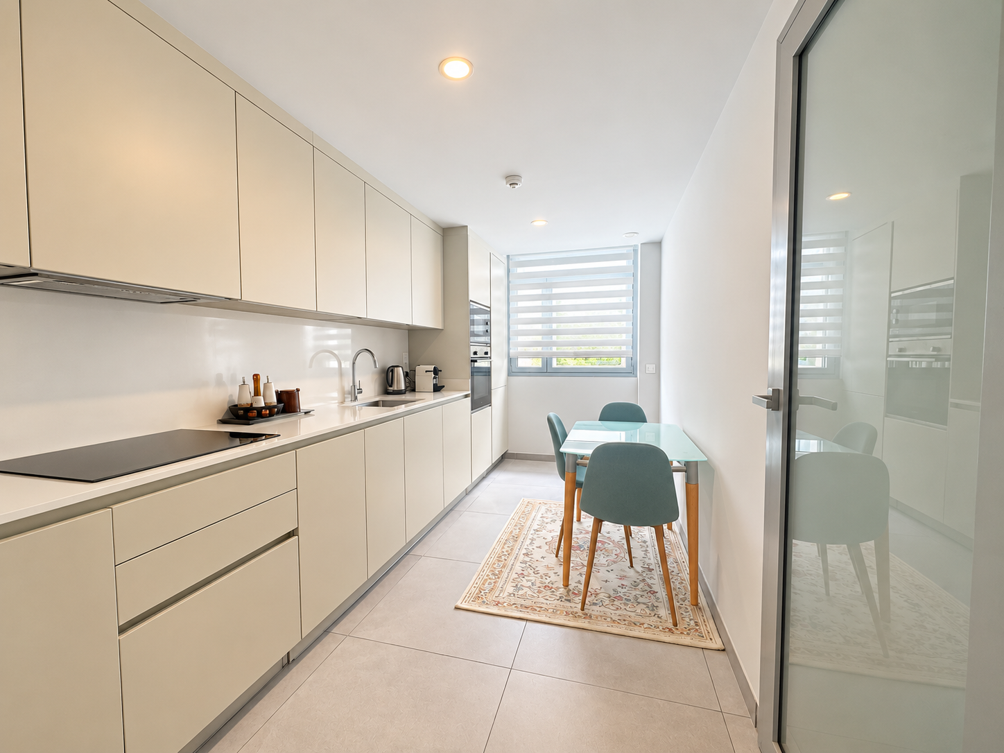 3 Bedroom Apartment in Marbella - Photo 6