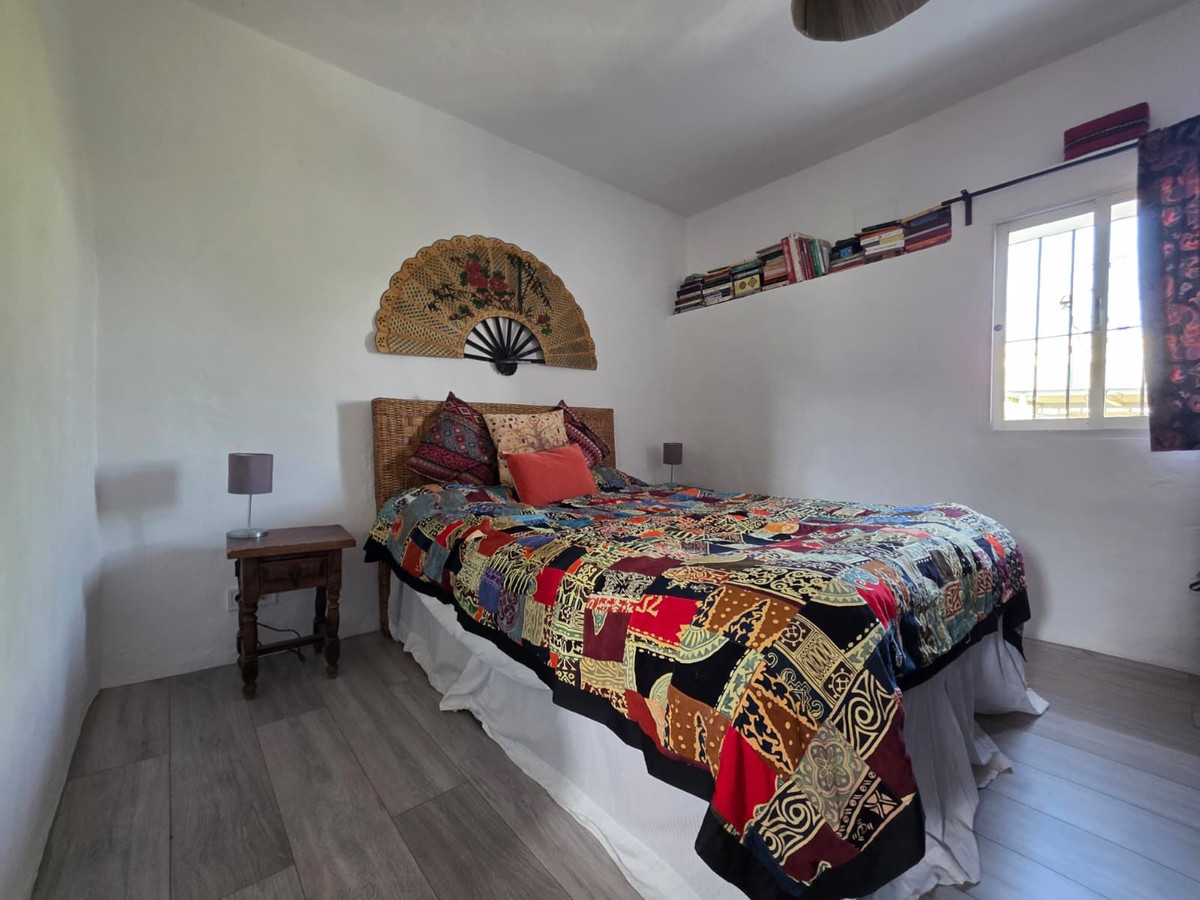 4 Bedroom Country house in Alhaurín el Grande - Photo 46