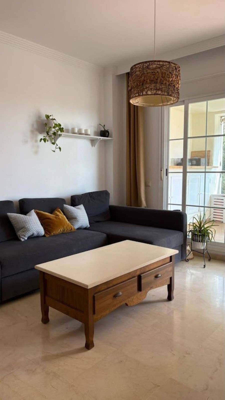 2 Bedroom Apartment in Benalmádena - Photo 4