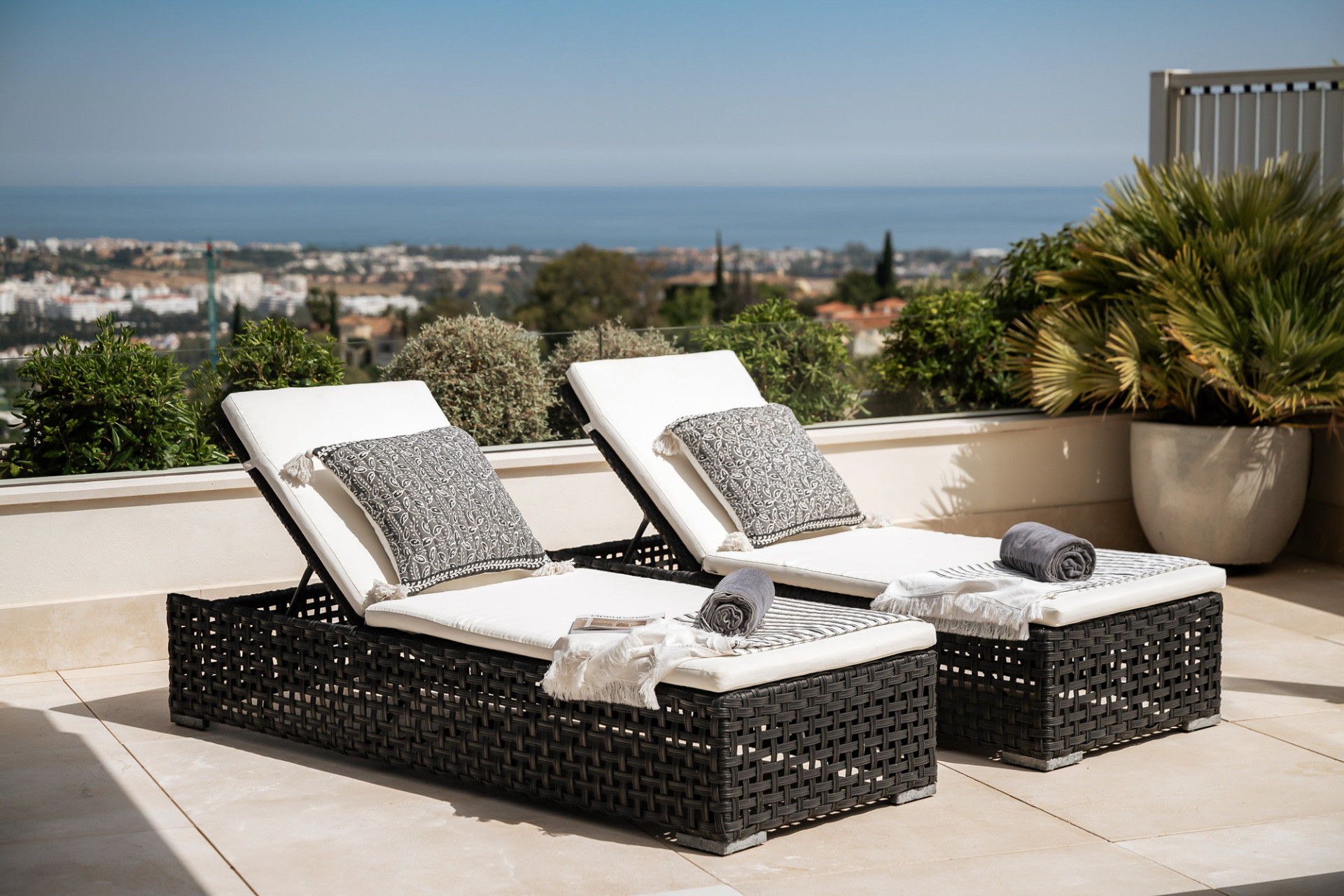 3 Bedroom Apartment in Benahavís - Photo 49