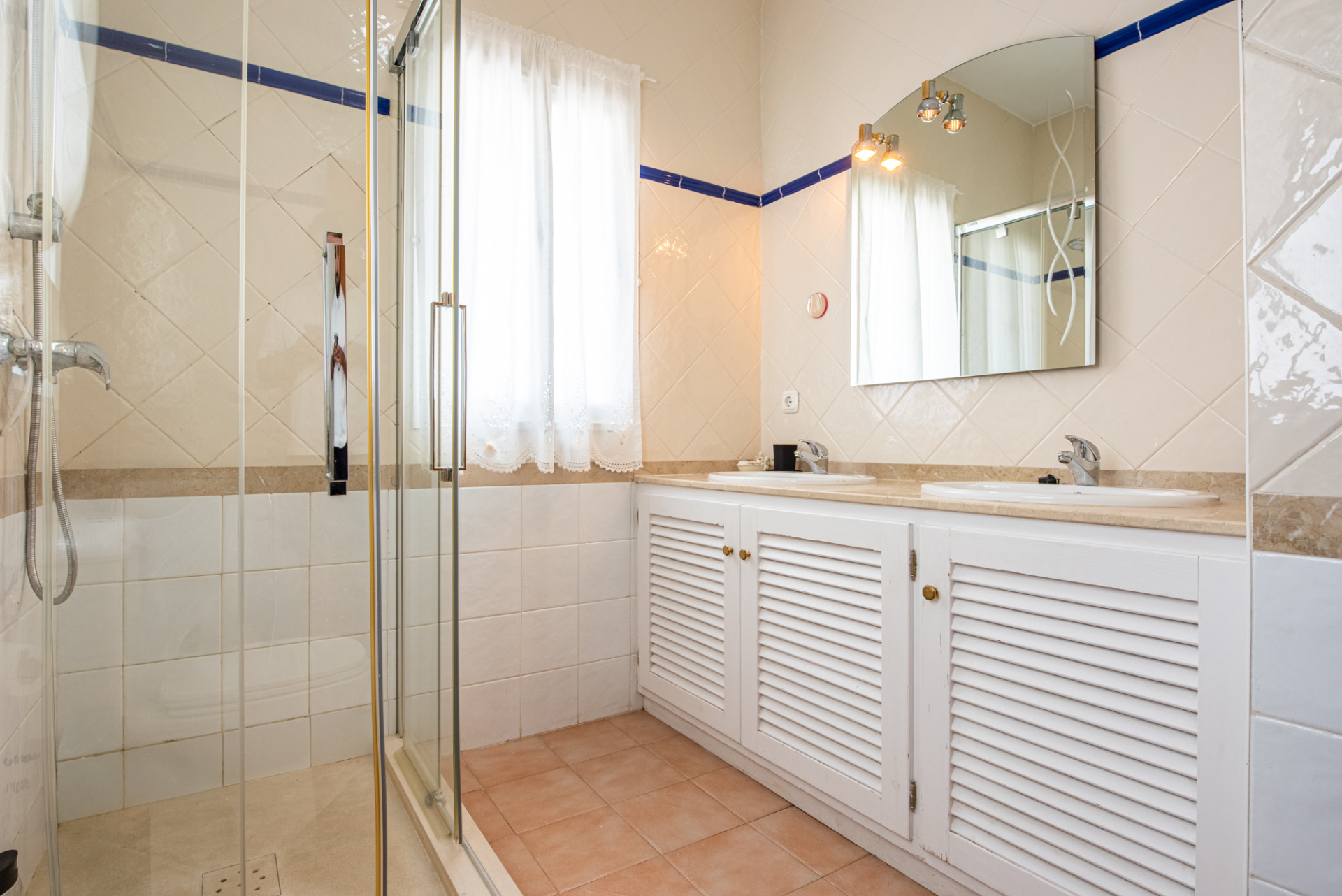 3 Bedroom Villa in Estepona - Photo 20