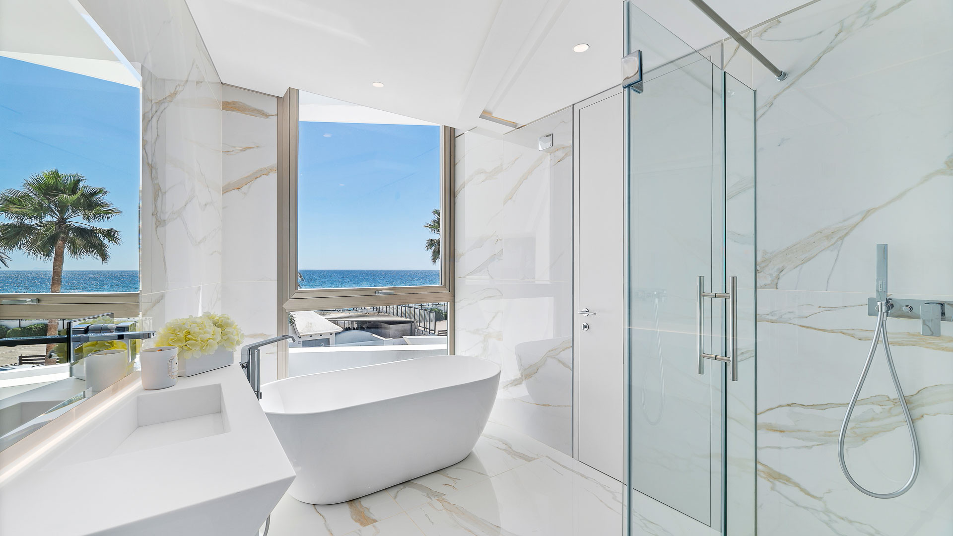 6 Bedroom Villa in Marbella - Photo 28