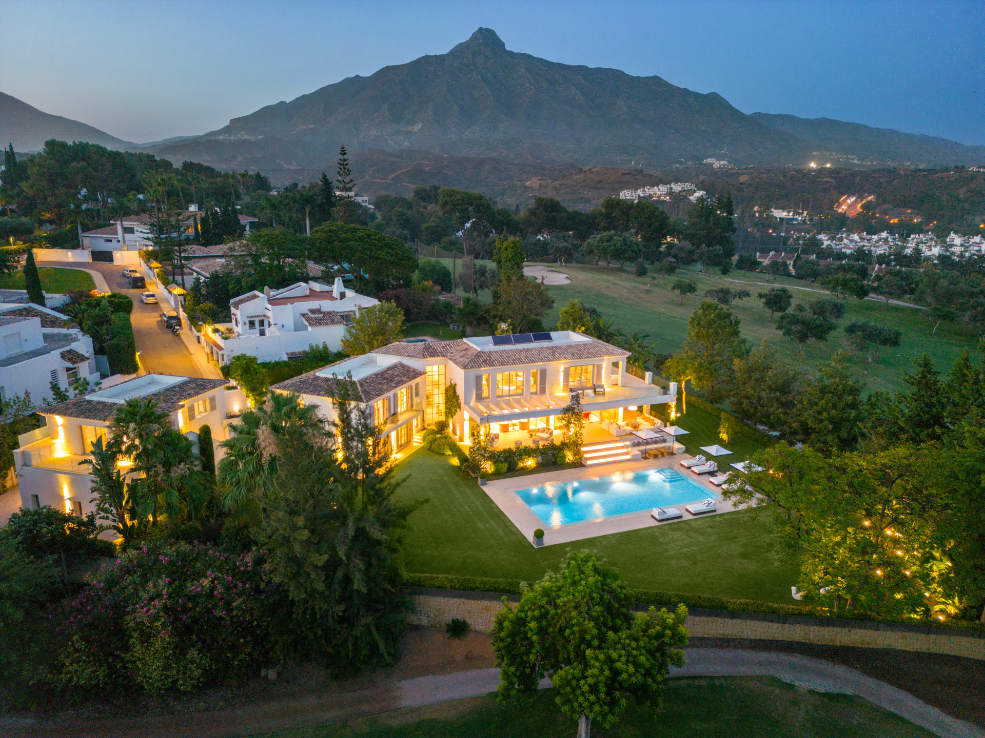 6 Bedroom Villa in Marbella - Photo 49