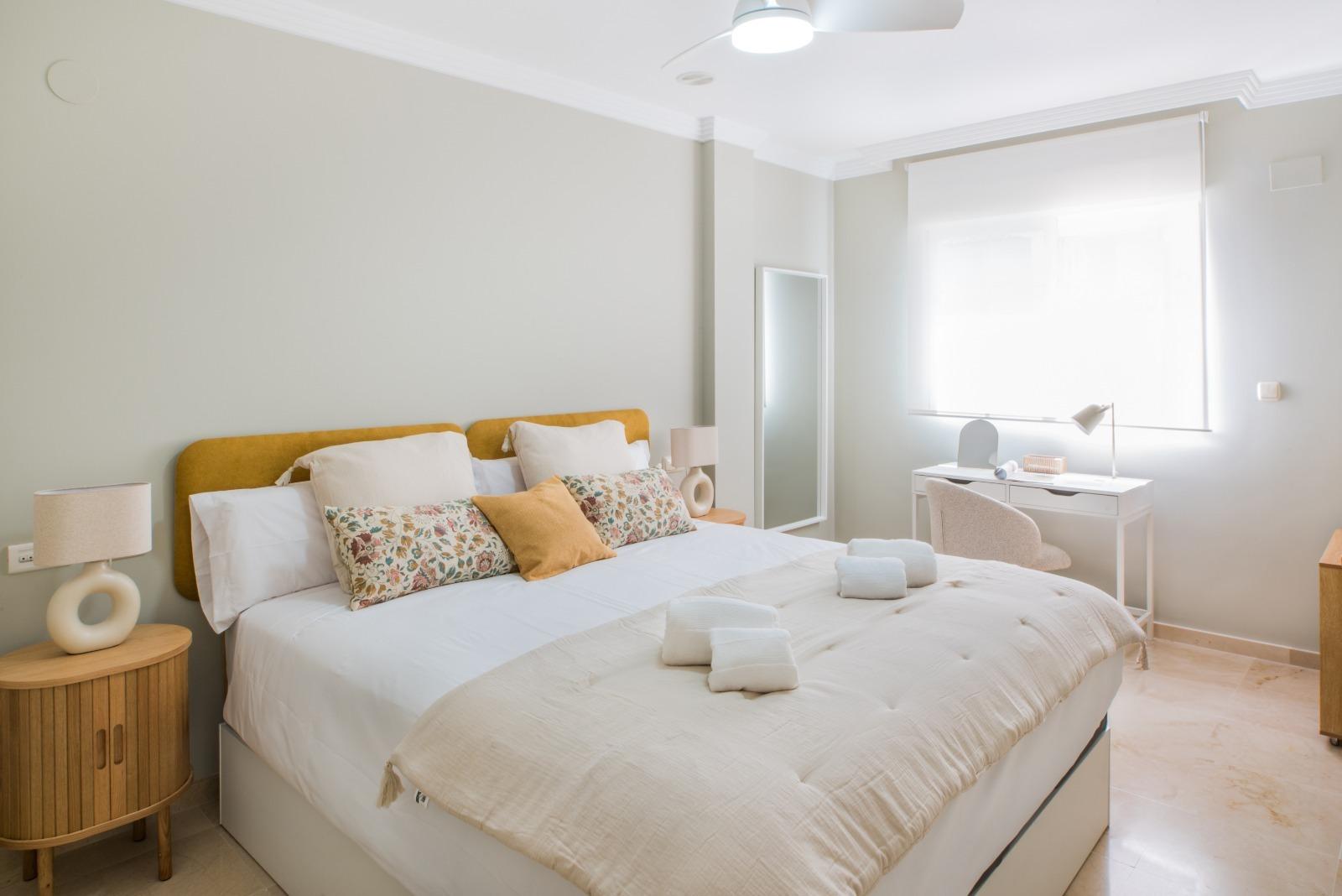 2 Bedroom Apartment in Marbella - Photo 5