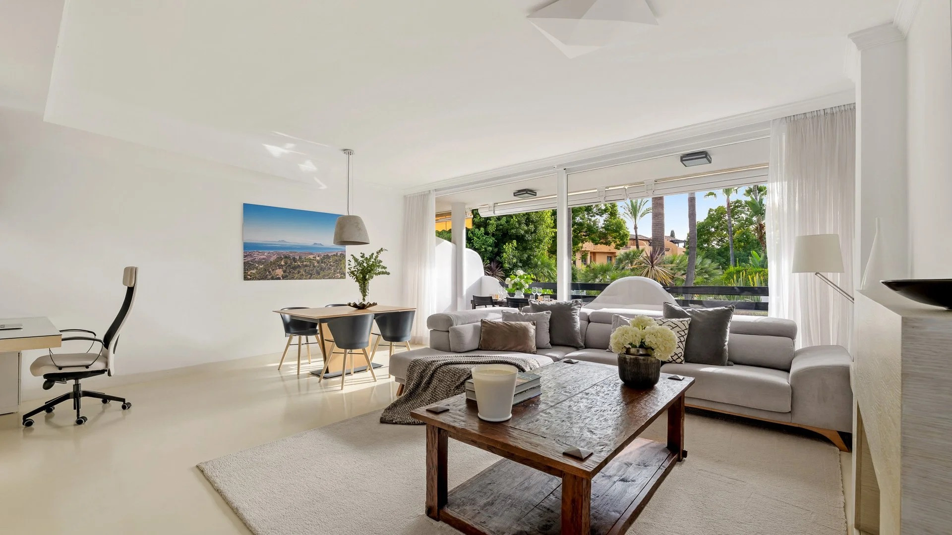 3 Bedroom Townhouse in Marbella - Photo 5