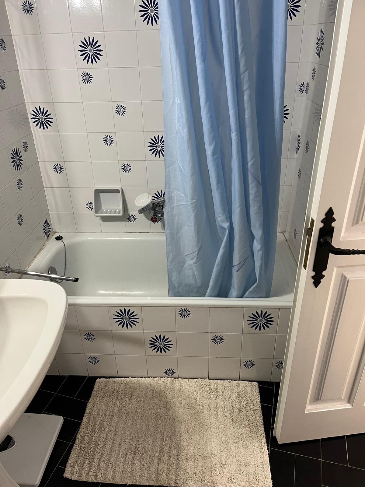 1 Bedroom Apartment in Mijas - Photo 10
