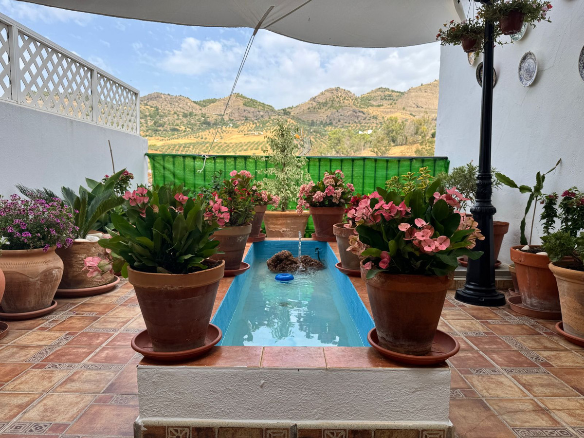 4 Bedroom Townhouse in Álora - Photo 31