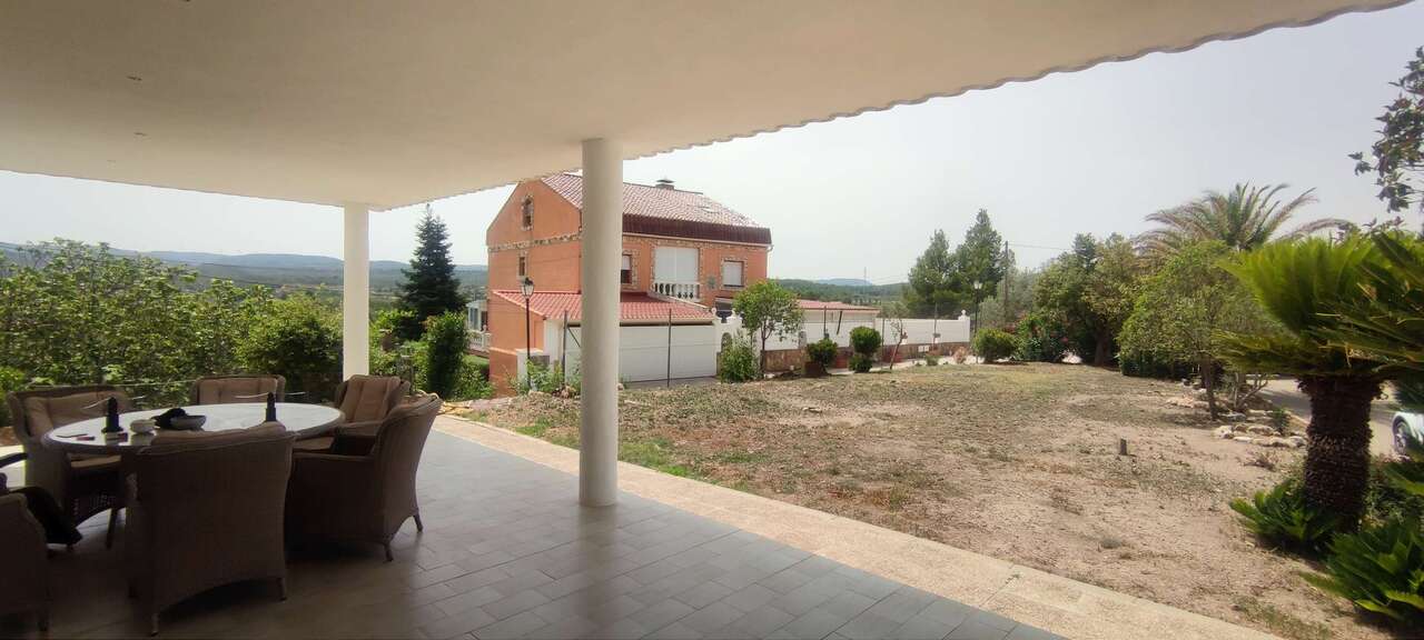 Local con piscina en Valencia – Foto 9
