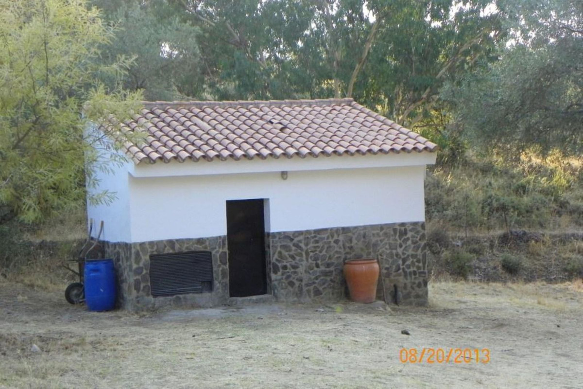 Espaço comercial com piscina em Huelva, Espanha – Foto 13