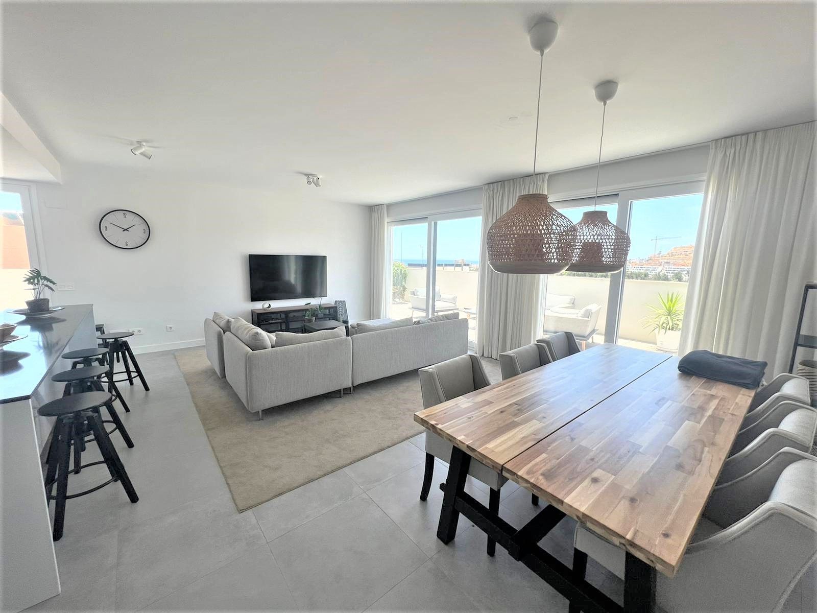 4 Bedroom Penthouse in Mijas - Photo 5
