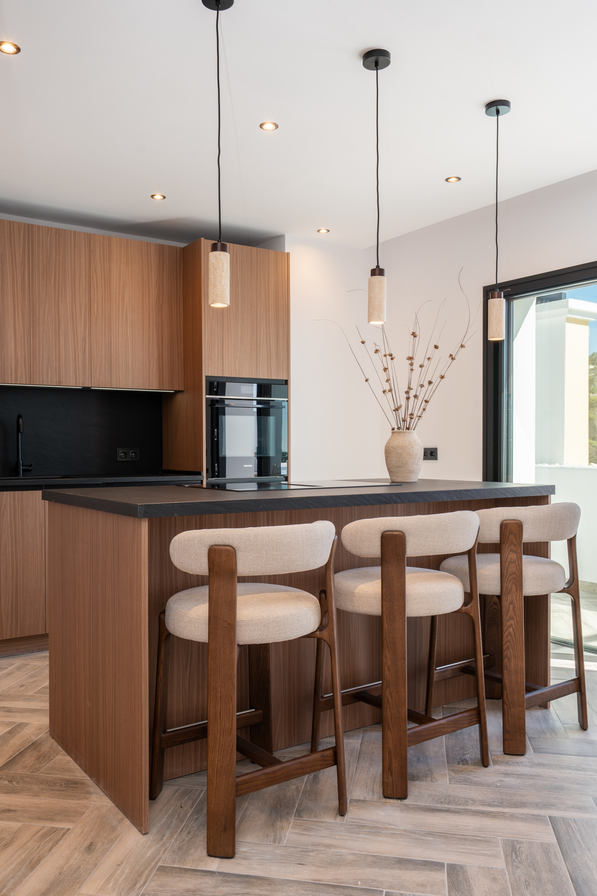 3 Bedroom Penthouse in Benahavís - Photo 5
