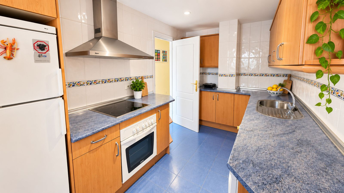 3 Bedroom Apartment in Estepona - Foto 15