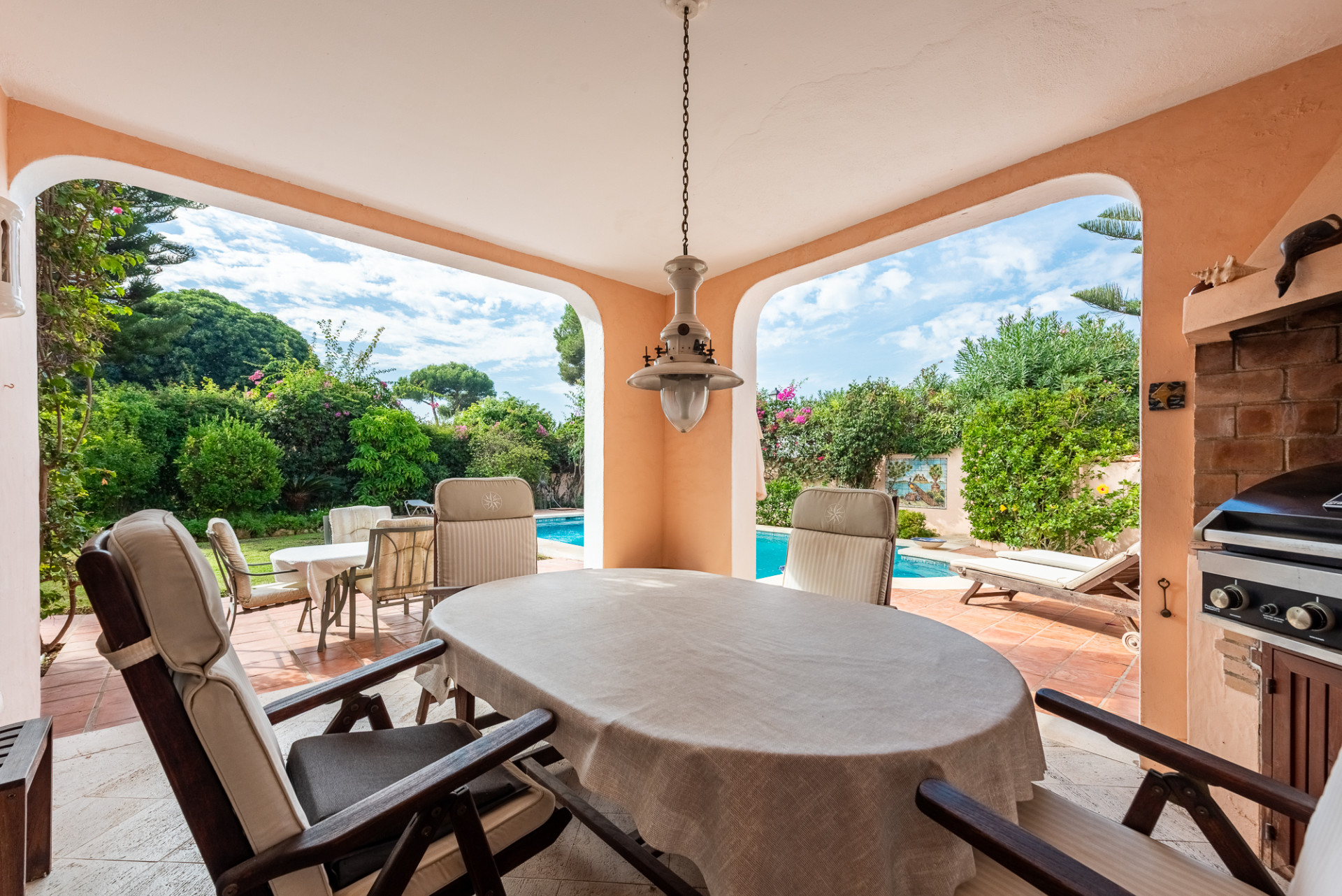 4 Bedroom Villa in Estepona - Photo 13