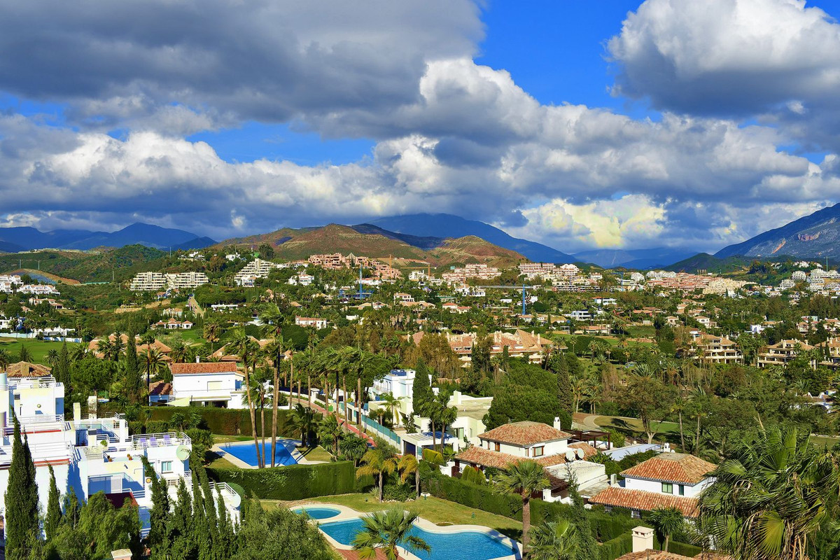 7 Bedroom Villa in Marbella - Photo 48