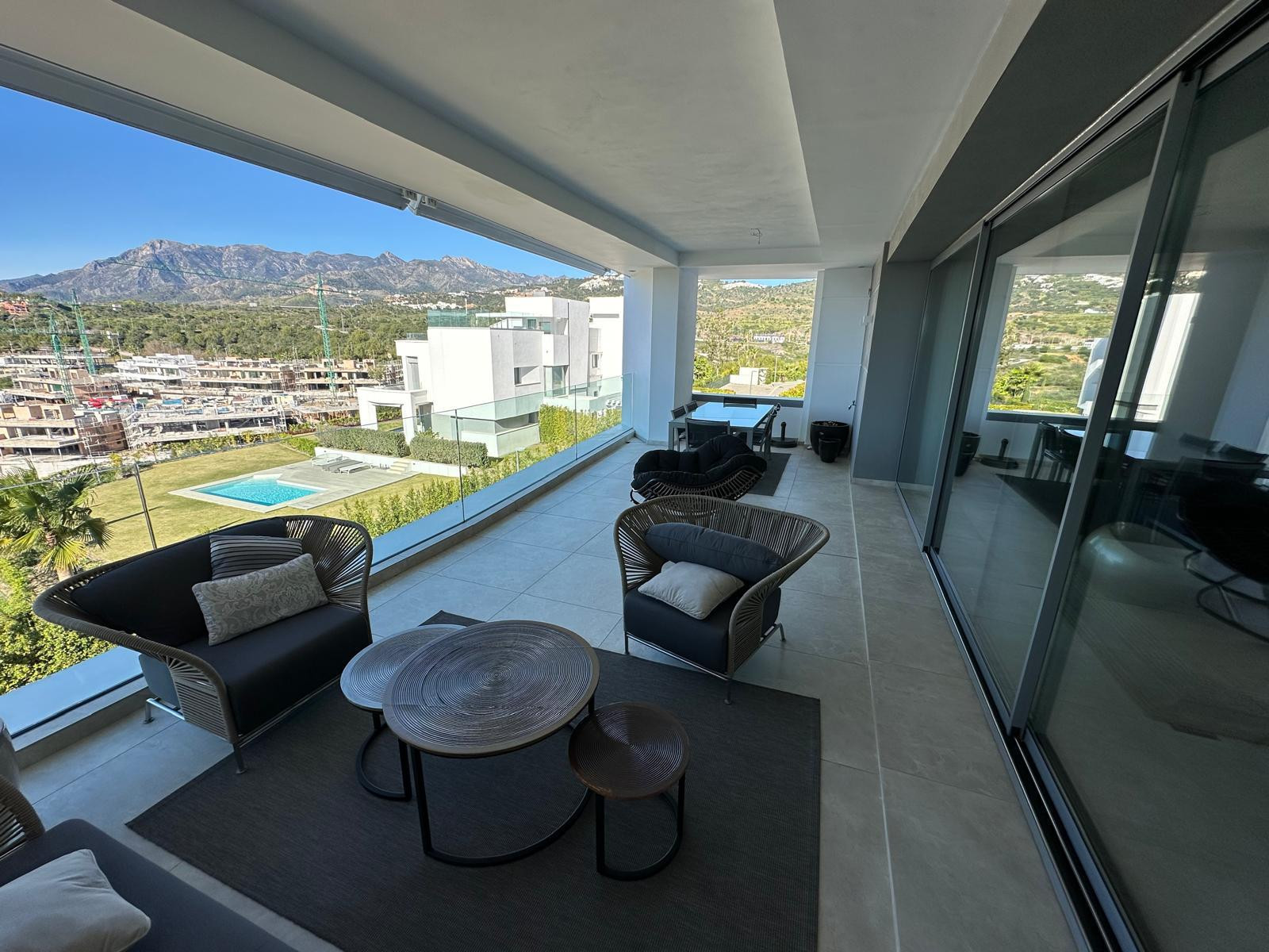 4 Bedroom Apartment in Marbella - Photo 30