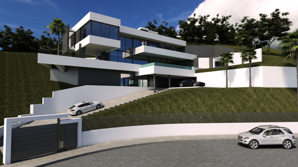 Plot in Los Monteros