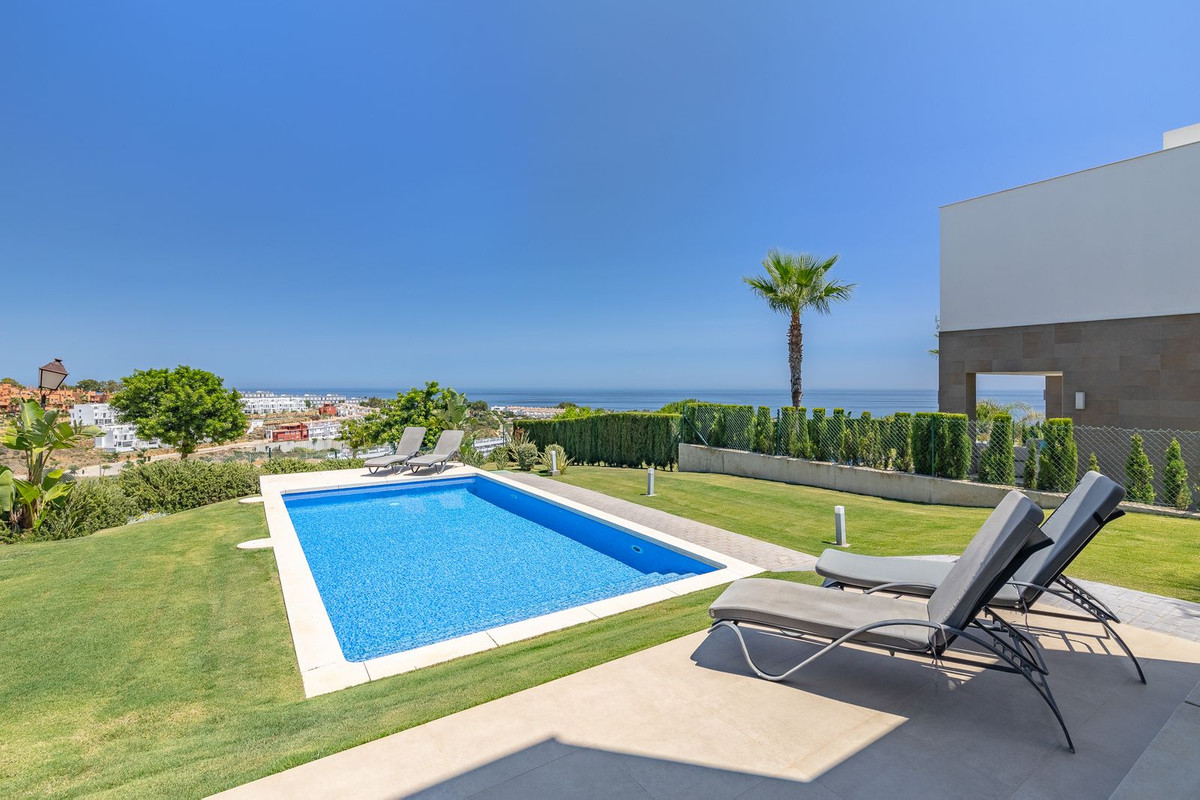 4 Bedroom Villa in Manilva - Photo 24