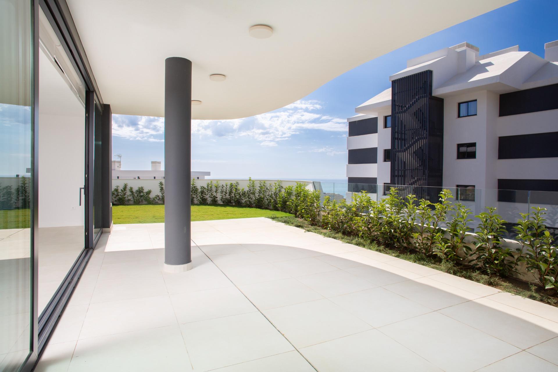 2 Bedroom Apartment in Benalmádena - Foto 10