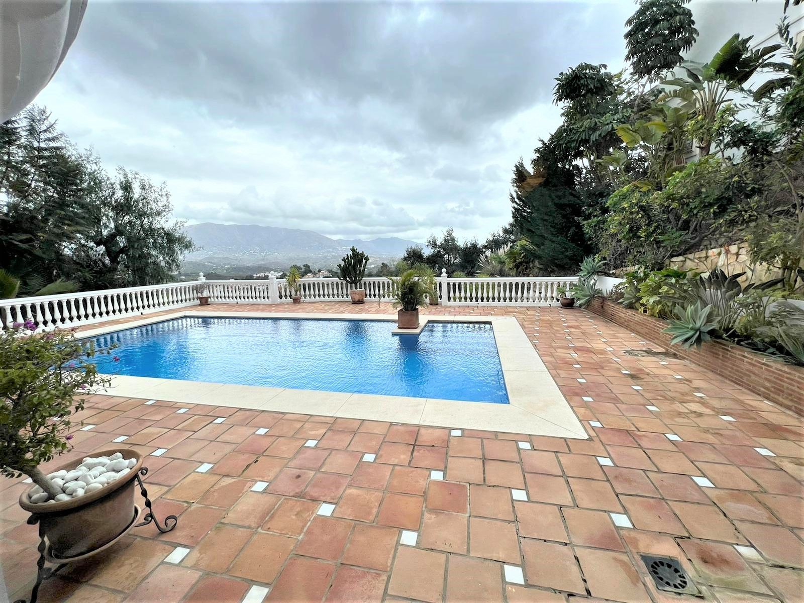 6 Bedroom Villa in Mijas - Photo 30