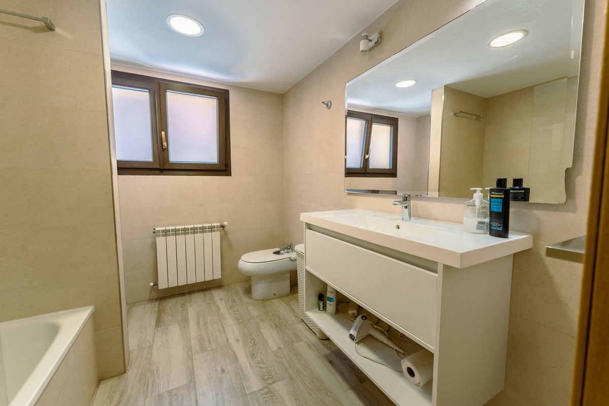 5 Bedroom Villa in San Pedro de Alcántara - Foto 28