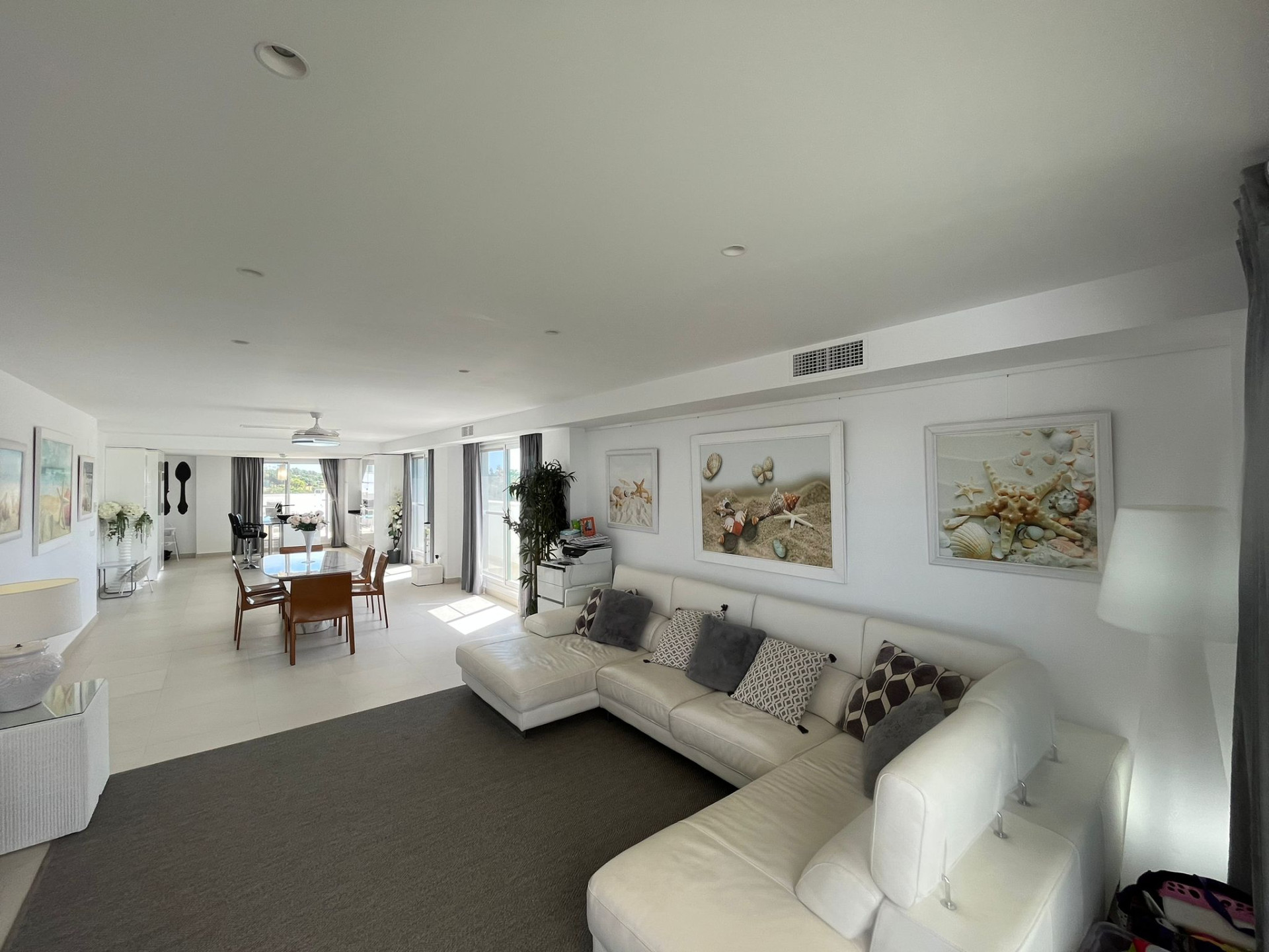3 Bedroom Penthouse in Sotogrande - Photo 2