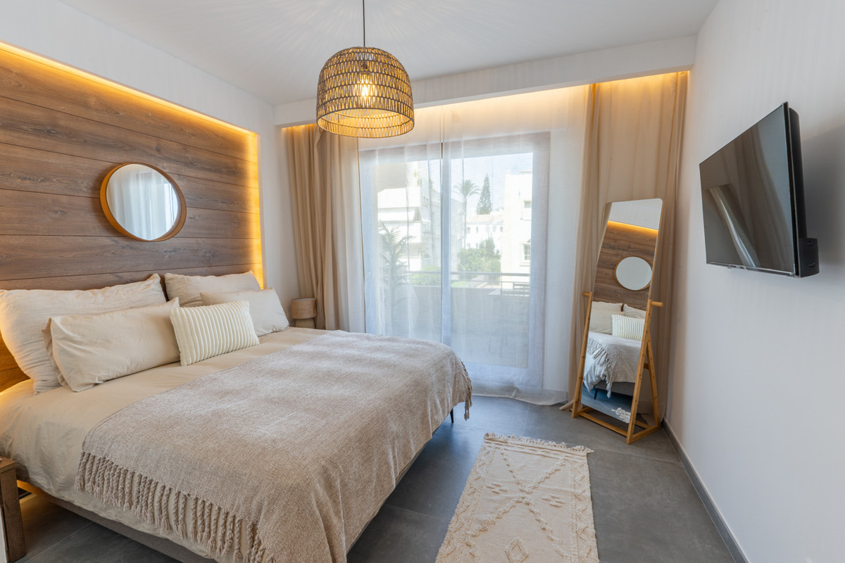 2 Bedroom Apartment in San Pedro de Alcántara - Фото 10