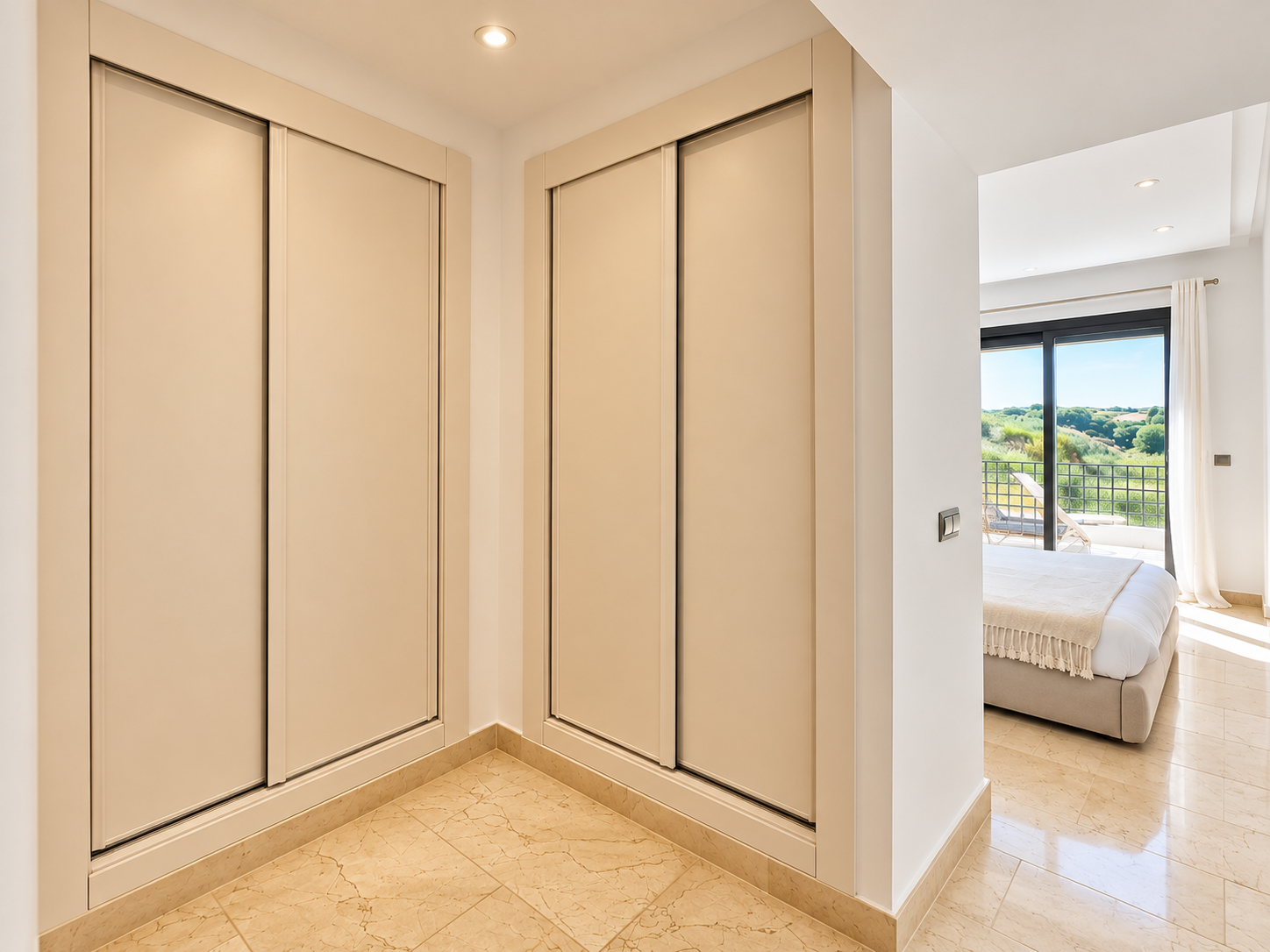 2 Bedroom Apartment in Estepona - Photo 17