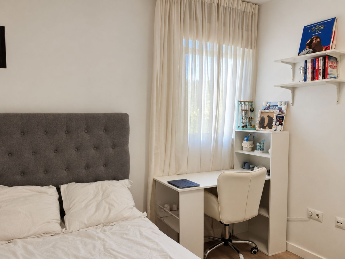 3 Bedroom Apartment in Marbella - Photo 14