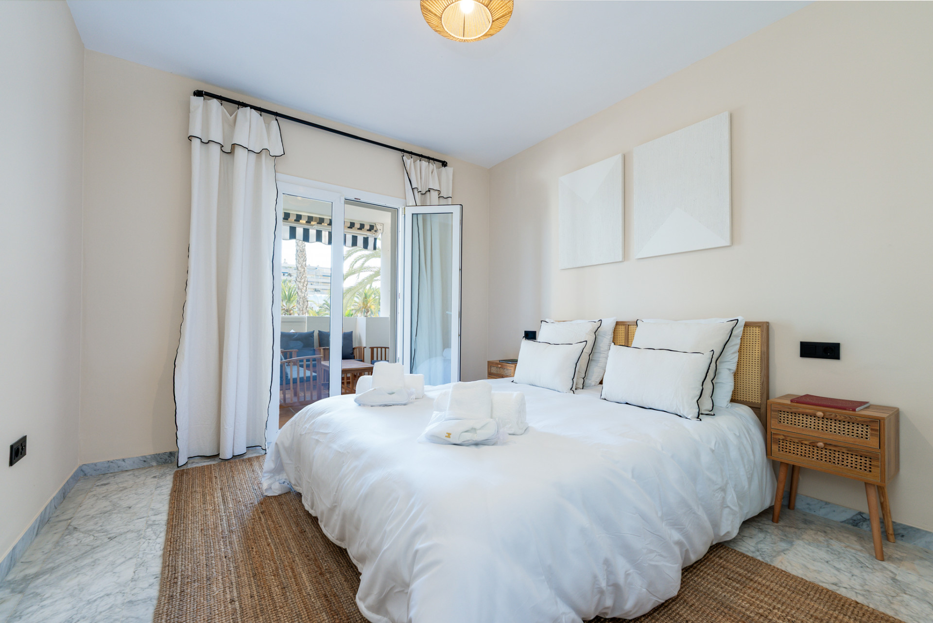 4 Bedroom Apartment in Marbella - Photo 6
