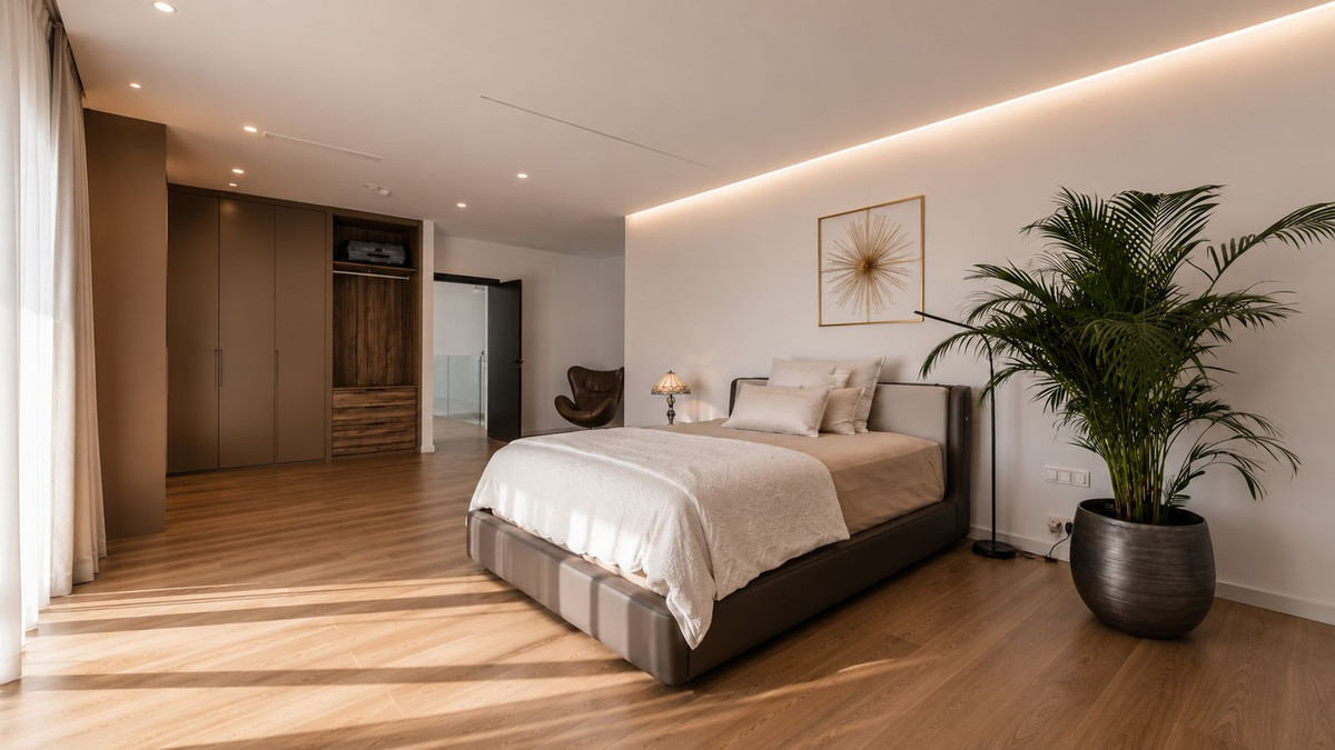 5 Bedroom Villa in Estepona - Photo 17