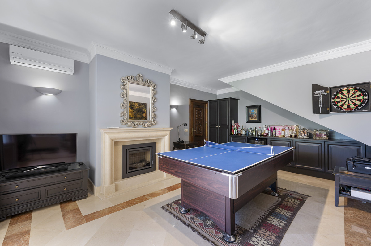 4 Bedroom Villa in Estepona - Foto 14