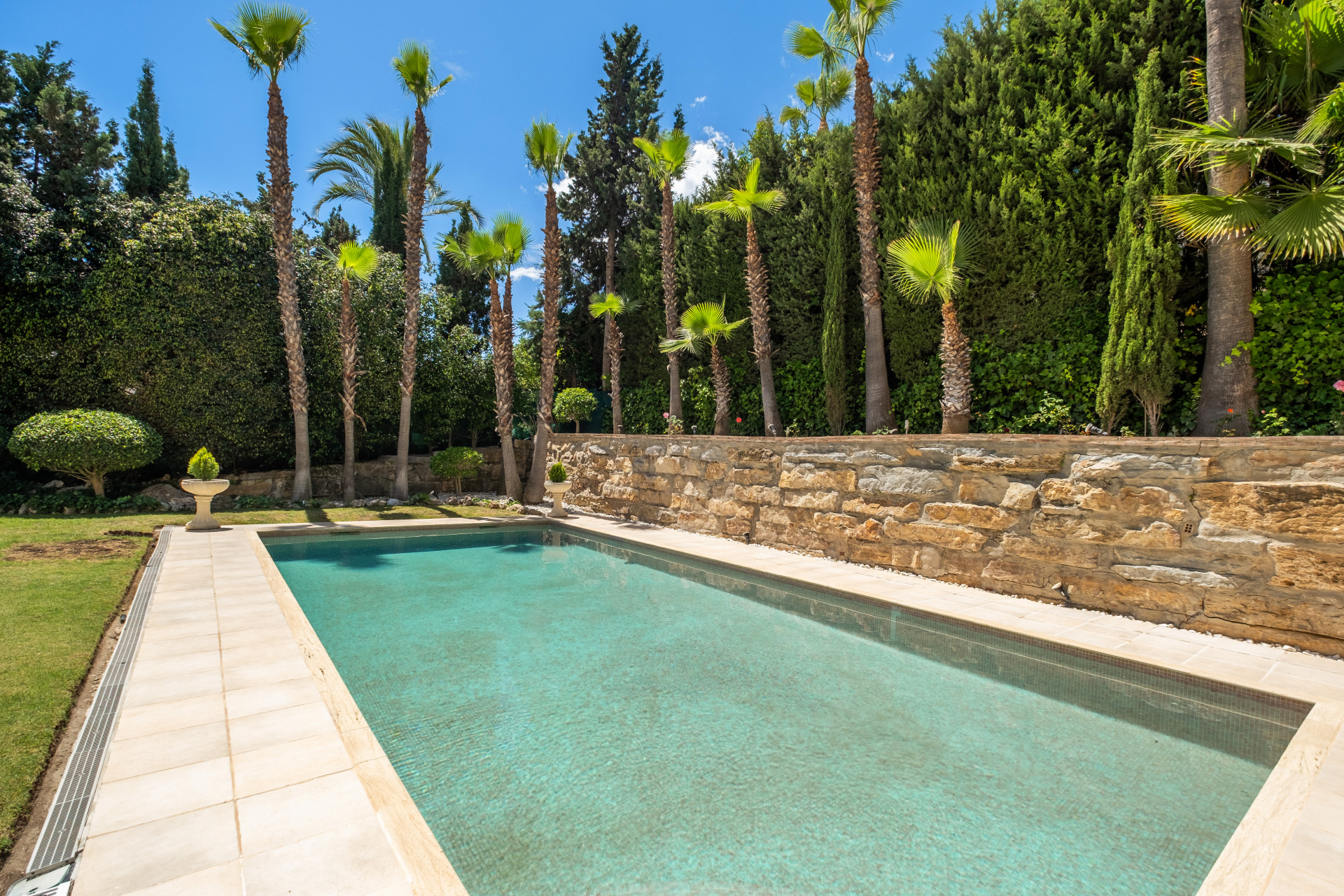 4 Bedroom Villa in Marbella - Photo 27