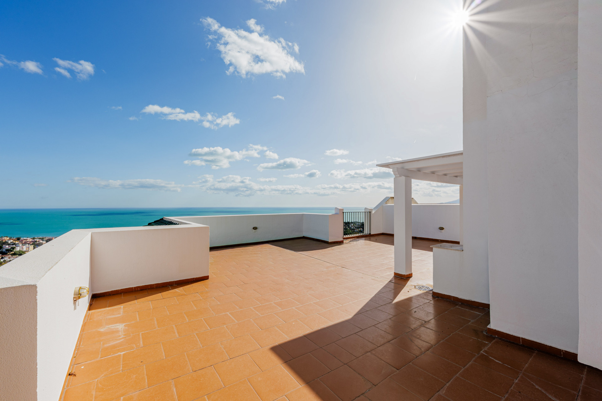 4 Bedroom Penthouse in Málaga - Photo 17