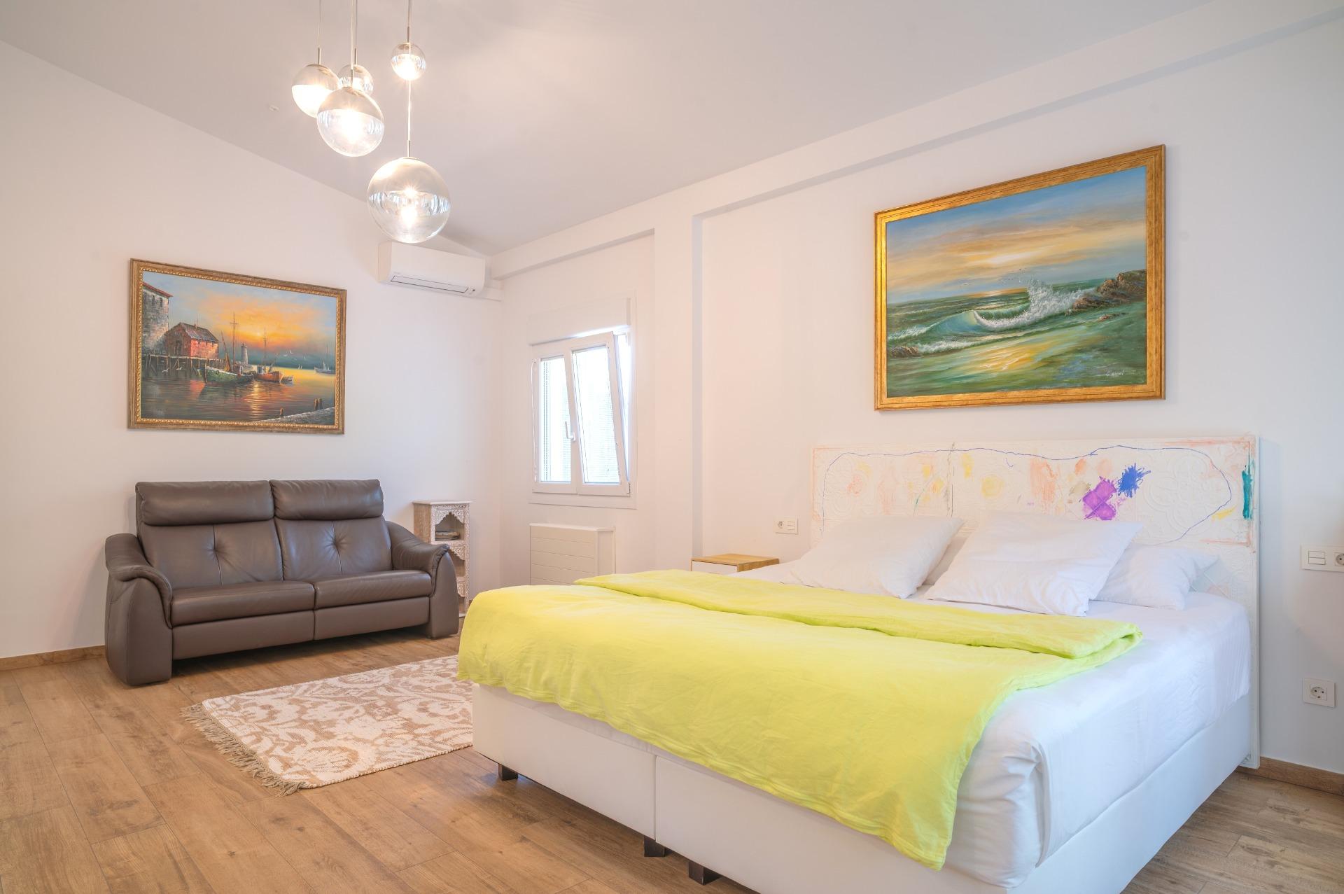 6 Bedroom Villa in Mijas - Photo 26