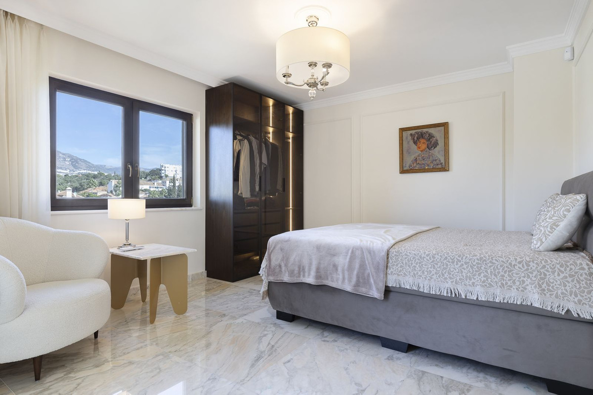 6 Bedroom Villa in Mijas - Photo 51