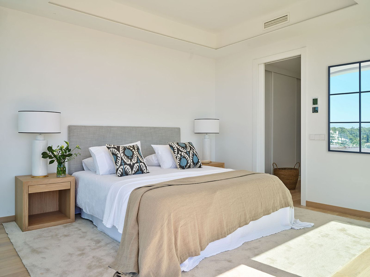 3 Bedroom Villa in Marbella - Photo 12