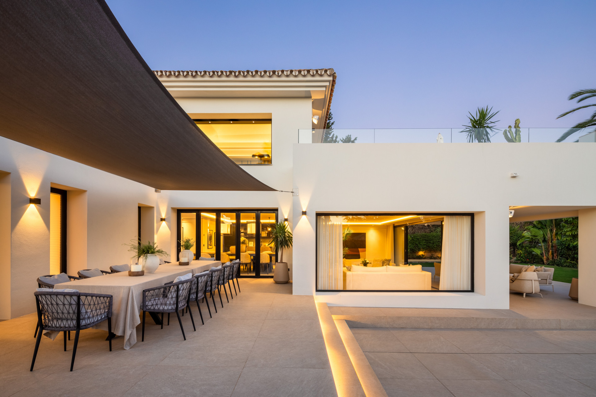 6 Bedroom Villa in Marbella - Photo 9